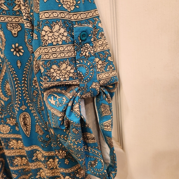 Women's 3/4 length sleeve top - Picture 2 of 5